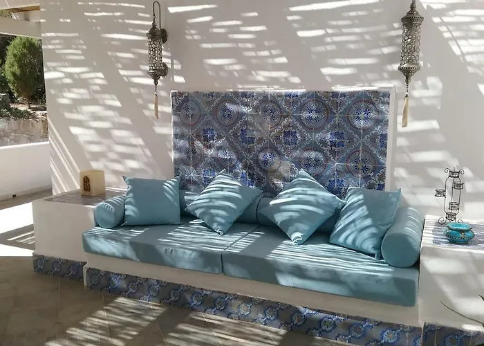 Biancaluna Villa *