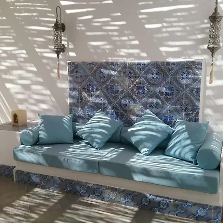 Biancaluna Villa *